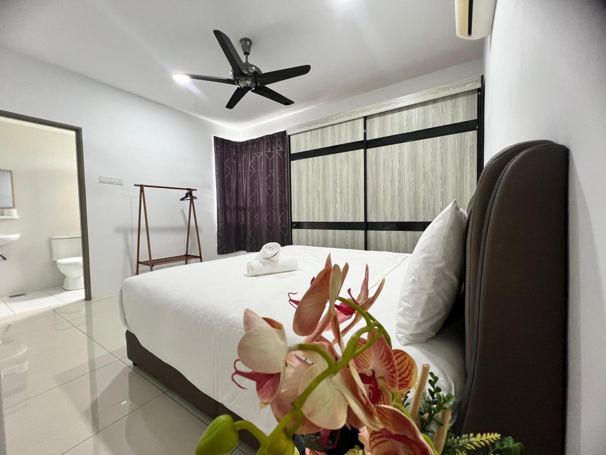 Mystay Manhattan Waterpark Pangsapuri