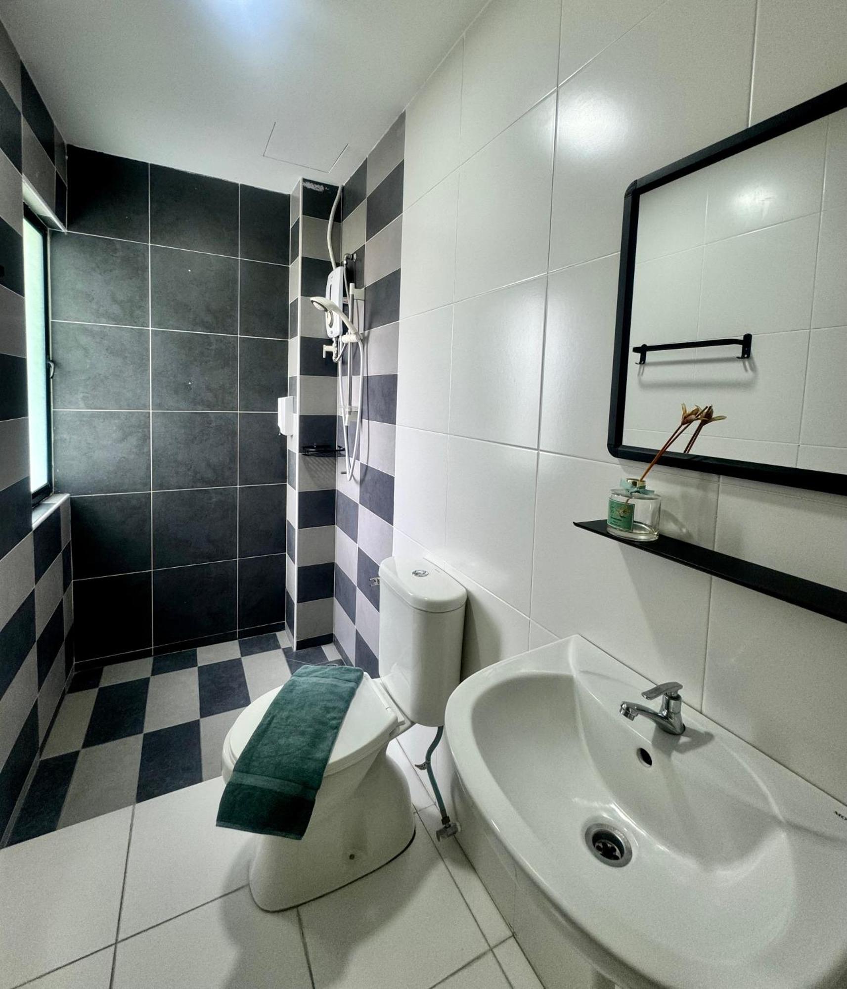 Mystay Manhattan Waterpark Pangsapuri Ipoh